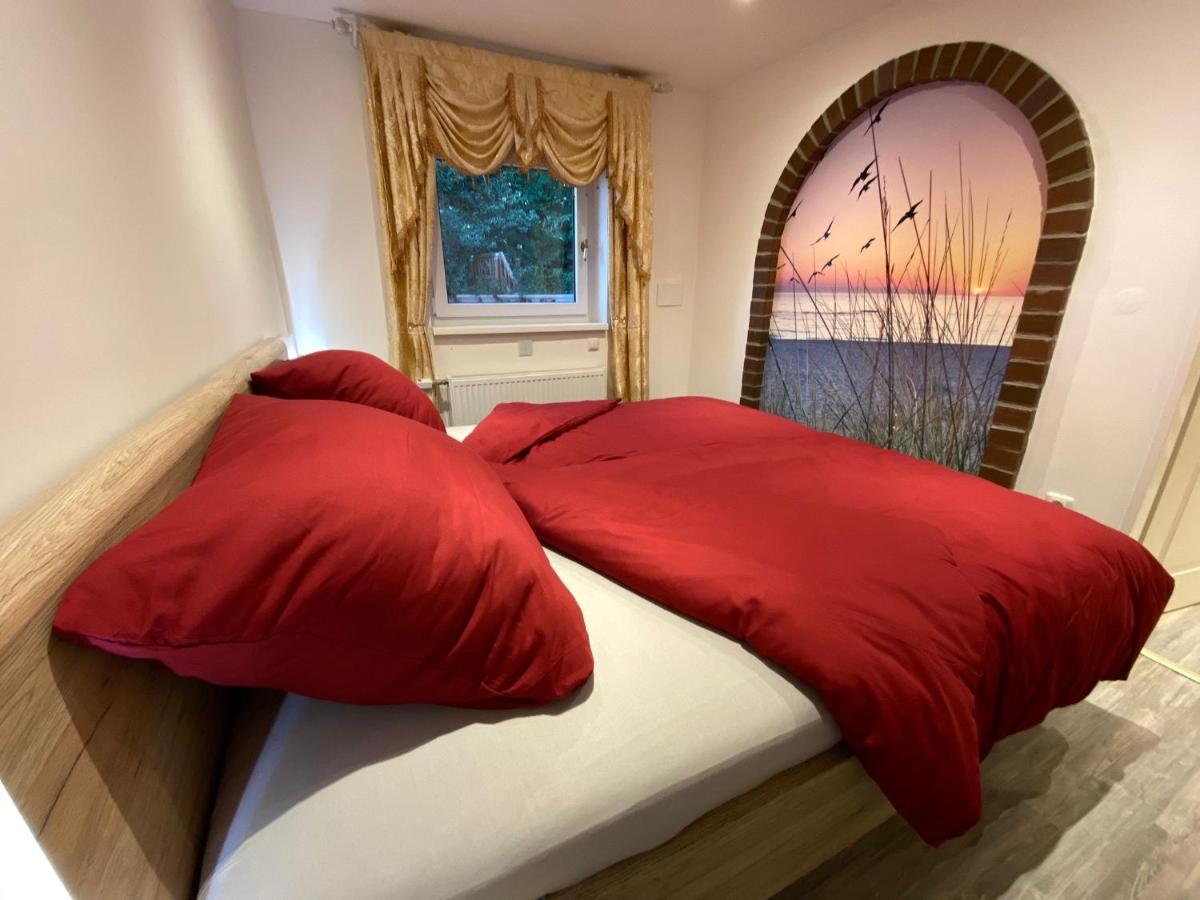 אפן Ferienwohnung Gulfhaus, Mit Sauna Und Grossem Garten מראה חיצוני תמונה