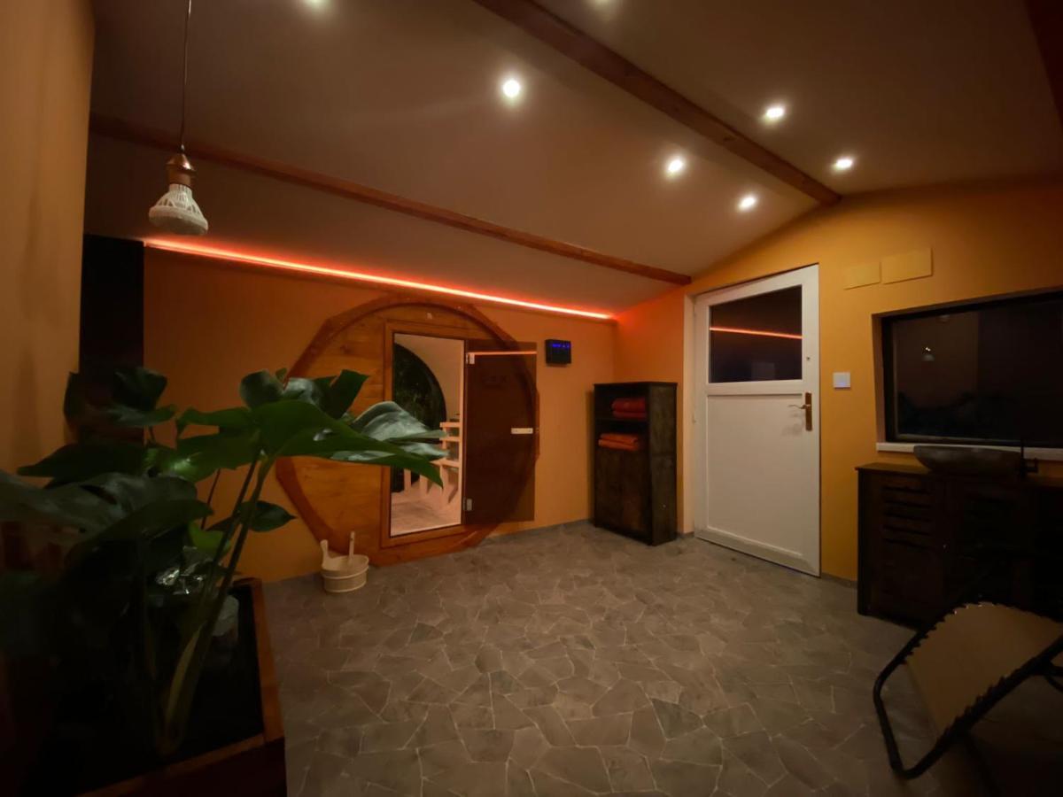 אפן Ferienwohnung Gulfhaus, Mit Sauna Und Grossem Garten מראה חיצוני תמונה